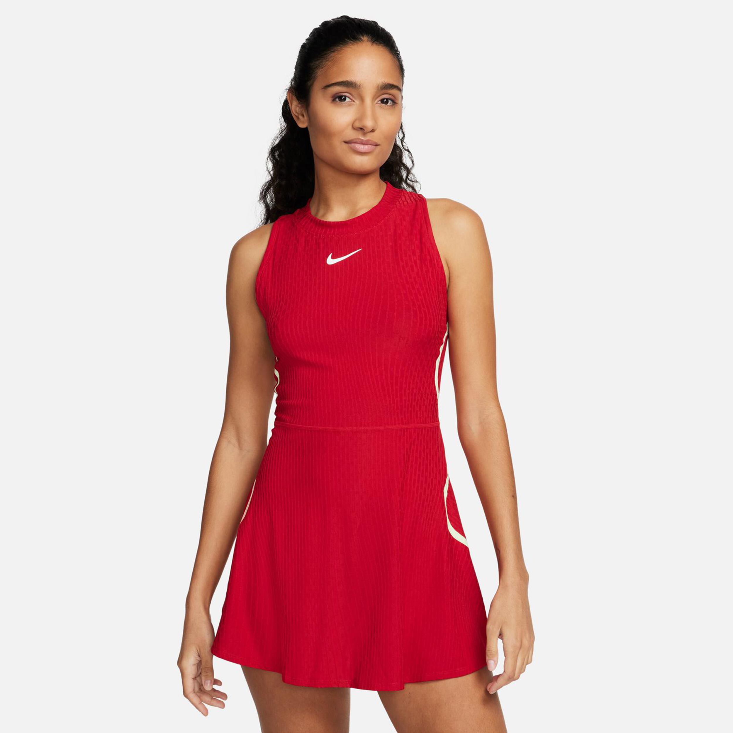 Robe nike rouge hot sale