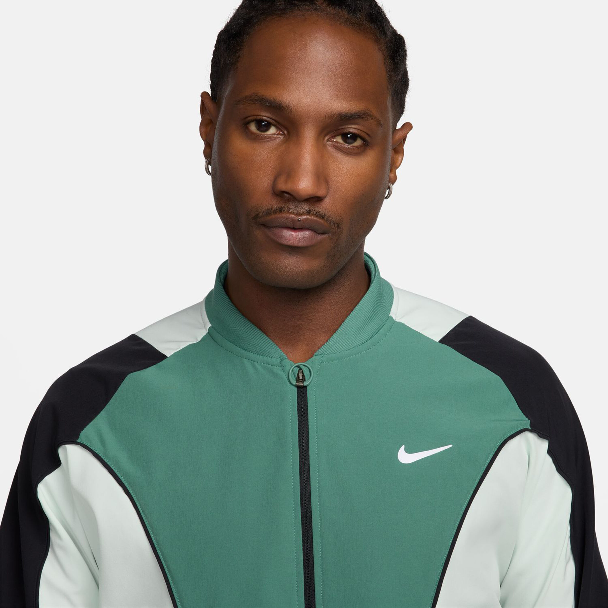 Buy Nike Court Dri Fit Advantage Veste De Survetement Hommes Vert Fonce Blanc online Tennis Point BE