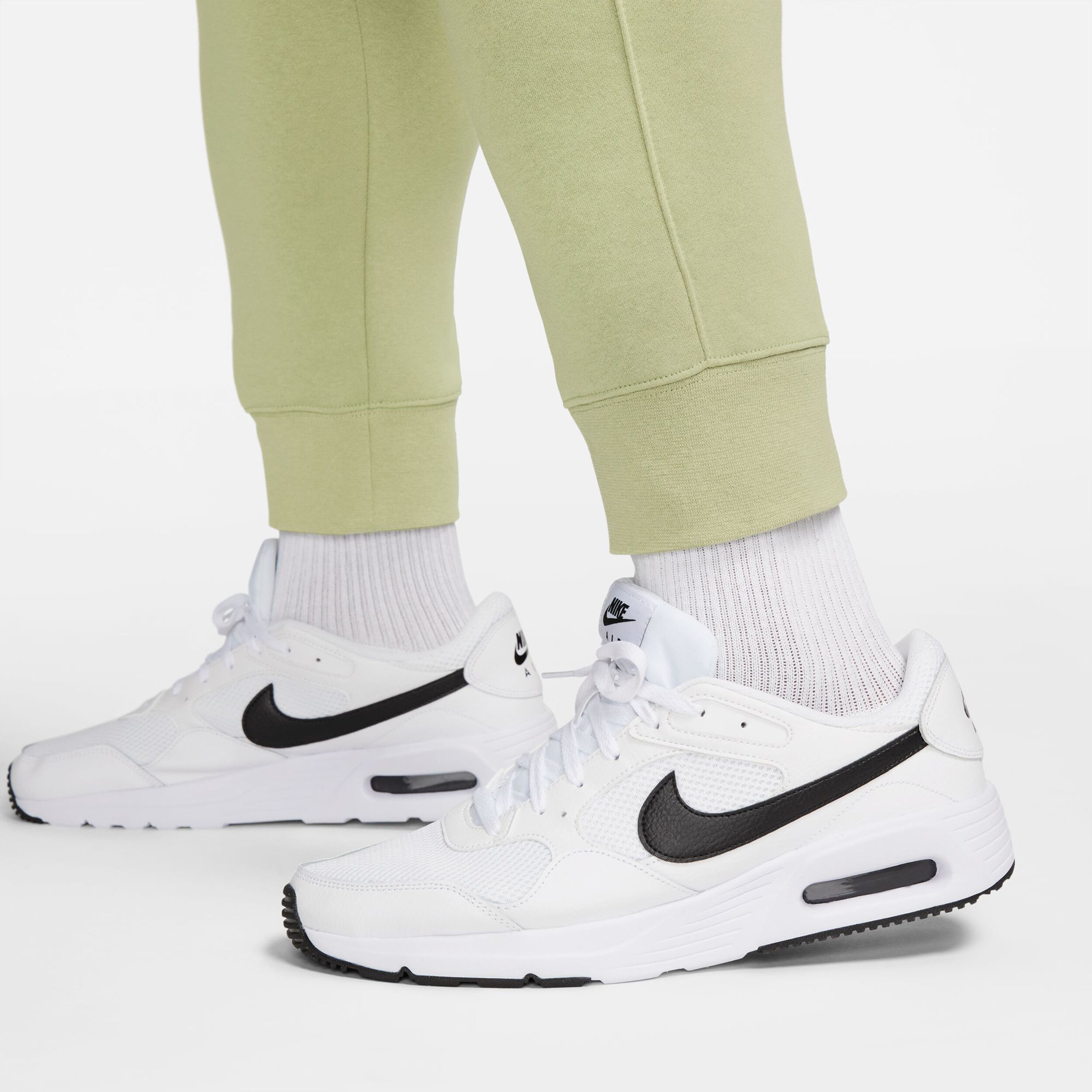 cargo nike blanc