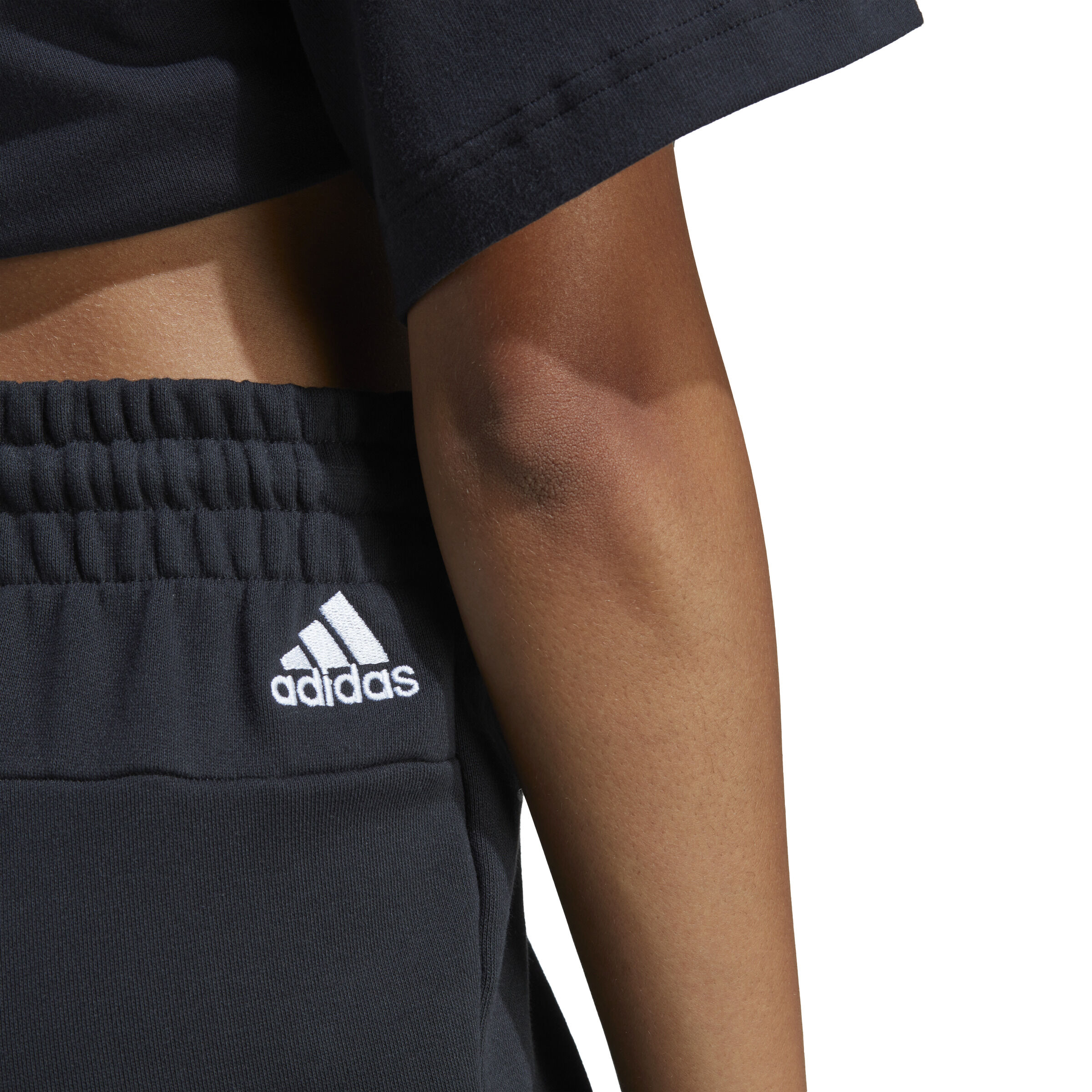 Buy adidas Essentials Linear French Terry Shorts Femmes Noir