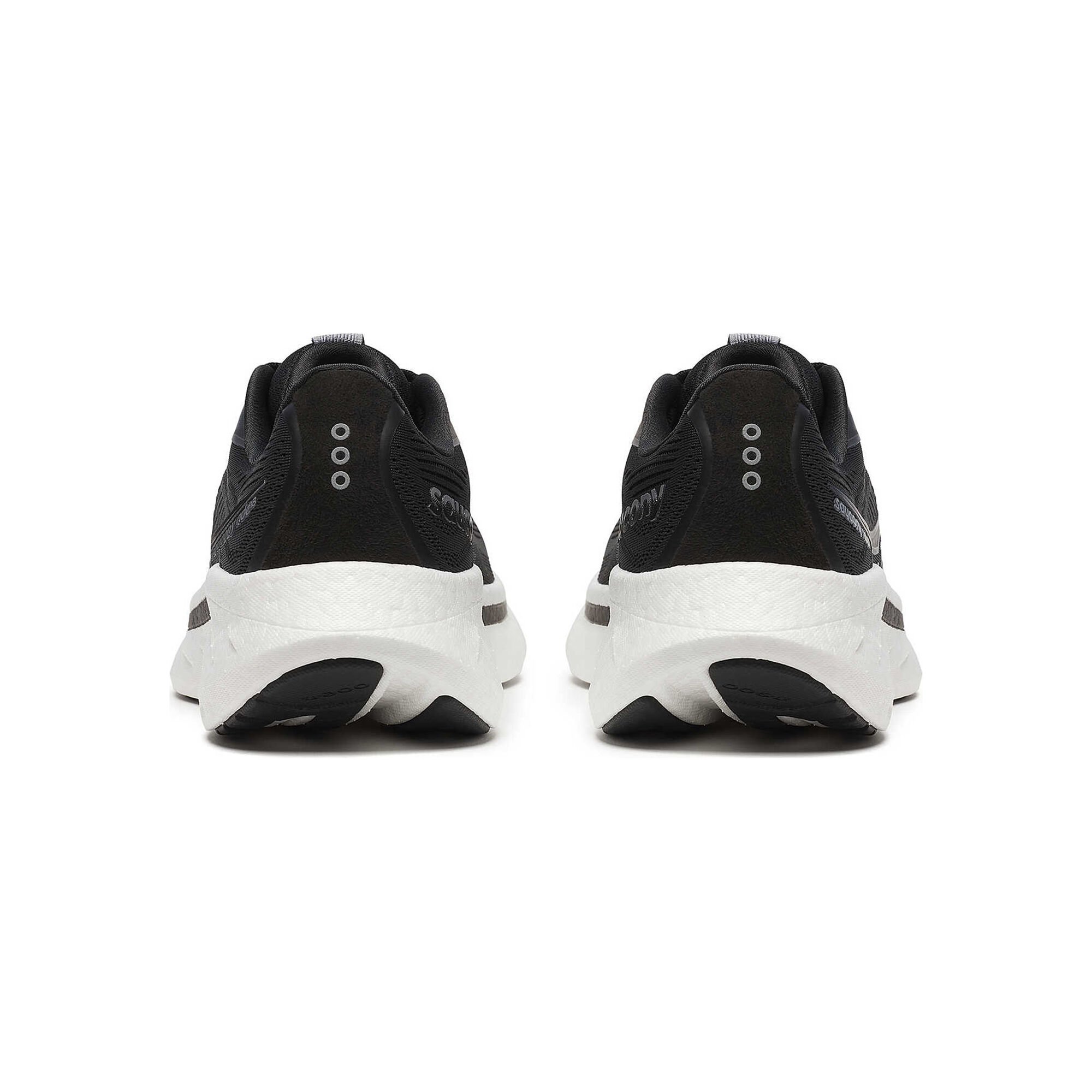Saucony