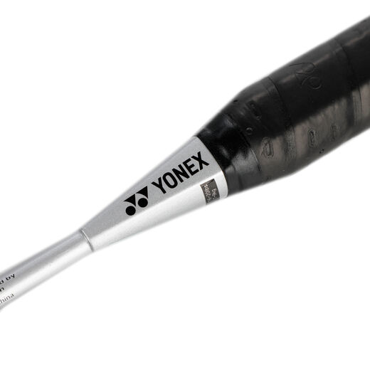 Yonex